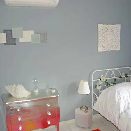 Holiday home Holiday Maison Lei Roucas *